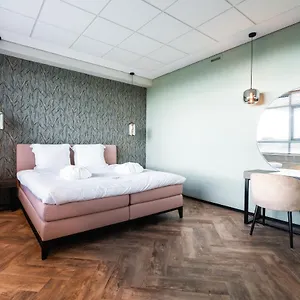 *** Hotel Onderwijshotel De Rooi Pannen Países Bajos